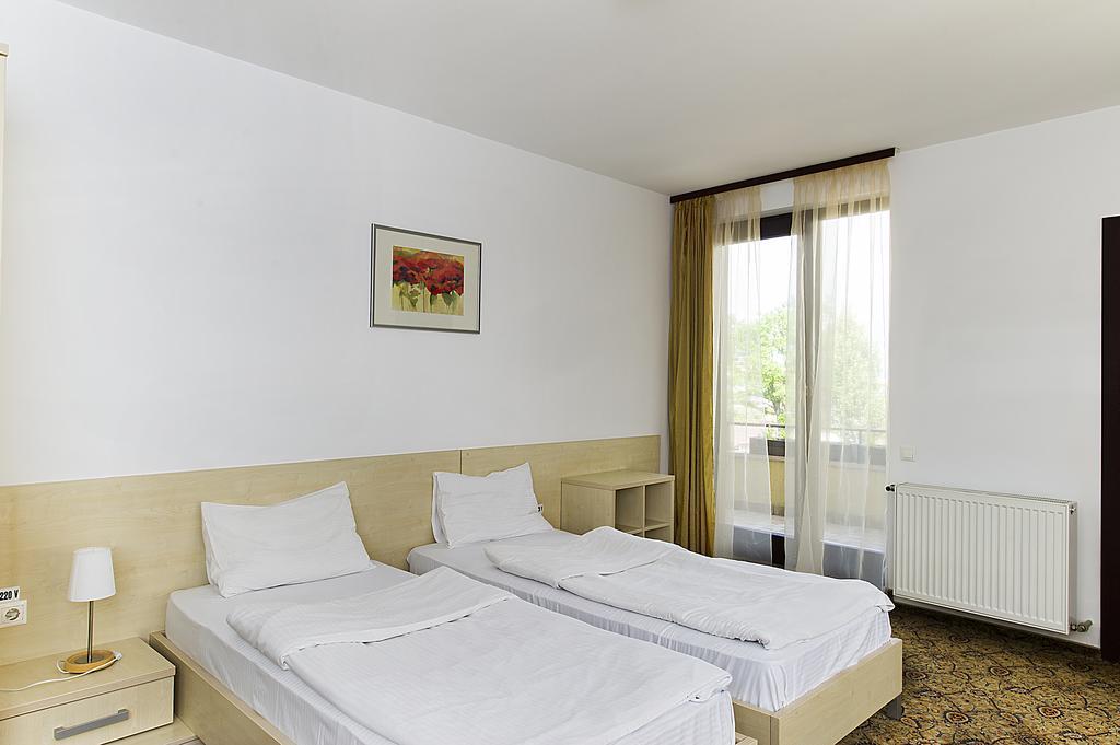 Aseltur Brasov Hotel ภายนอก รูปภาพ